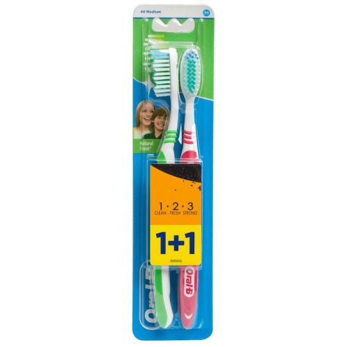 Зубная щетка Oral-B (Орал-Би) 1 2 3 Чистота Свежесть Даже между зубами 40 средняя 1+1 в интернет-аптеке - фото №1 Зубная щетка Oral-B (Орал-Би) 1 2 3 Чистота Свежесть Даже между зубами 40 средняя 1+1 в интернет-аптеке