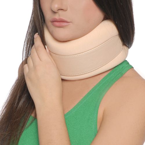 Бандаж МТ на шейный отдел с жесткой вставкой Люкс р. 1 ADD - фото №1 Бандаж МТ на шейный отдел с жесткой вставкой Люкс р. 1 ADD